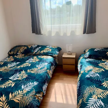 Chalet Osada Familia śmiechów Gąski